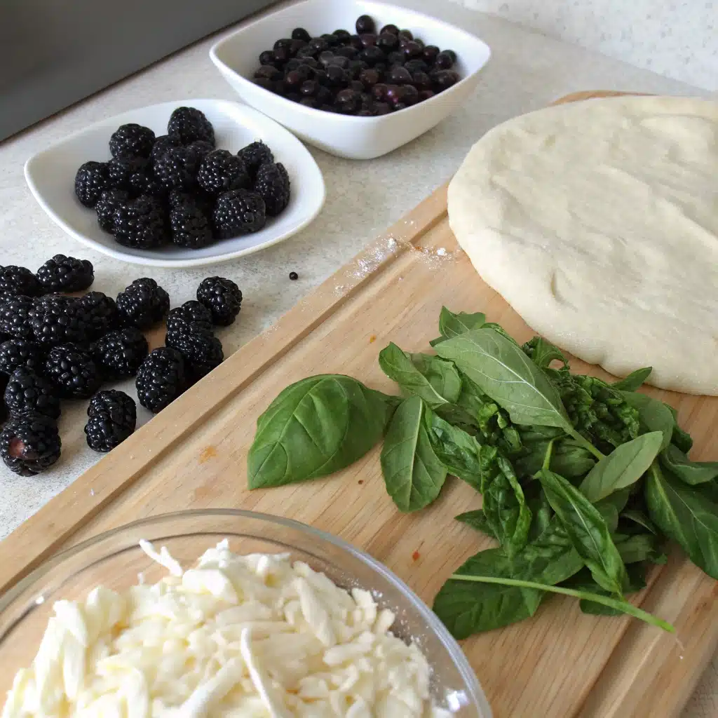 blackberry pizza ingredients