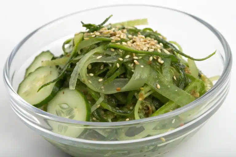 seaweed salad featured image