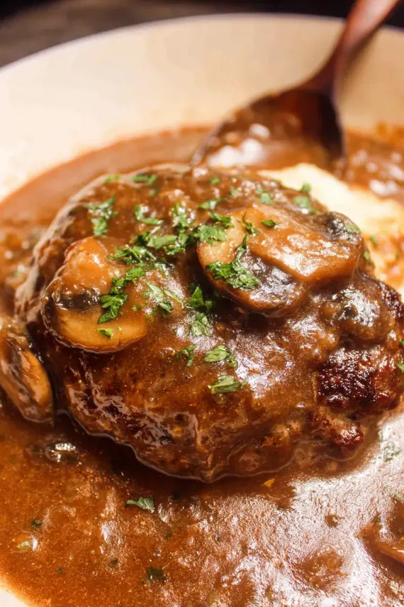 Rich Beef Gravy for Salisbury Steak